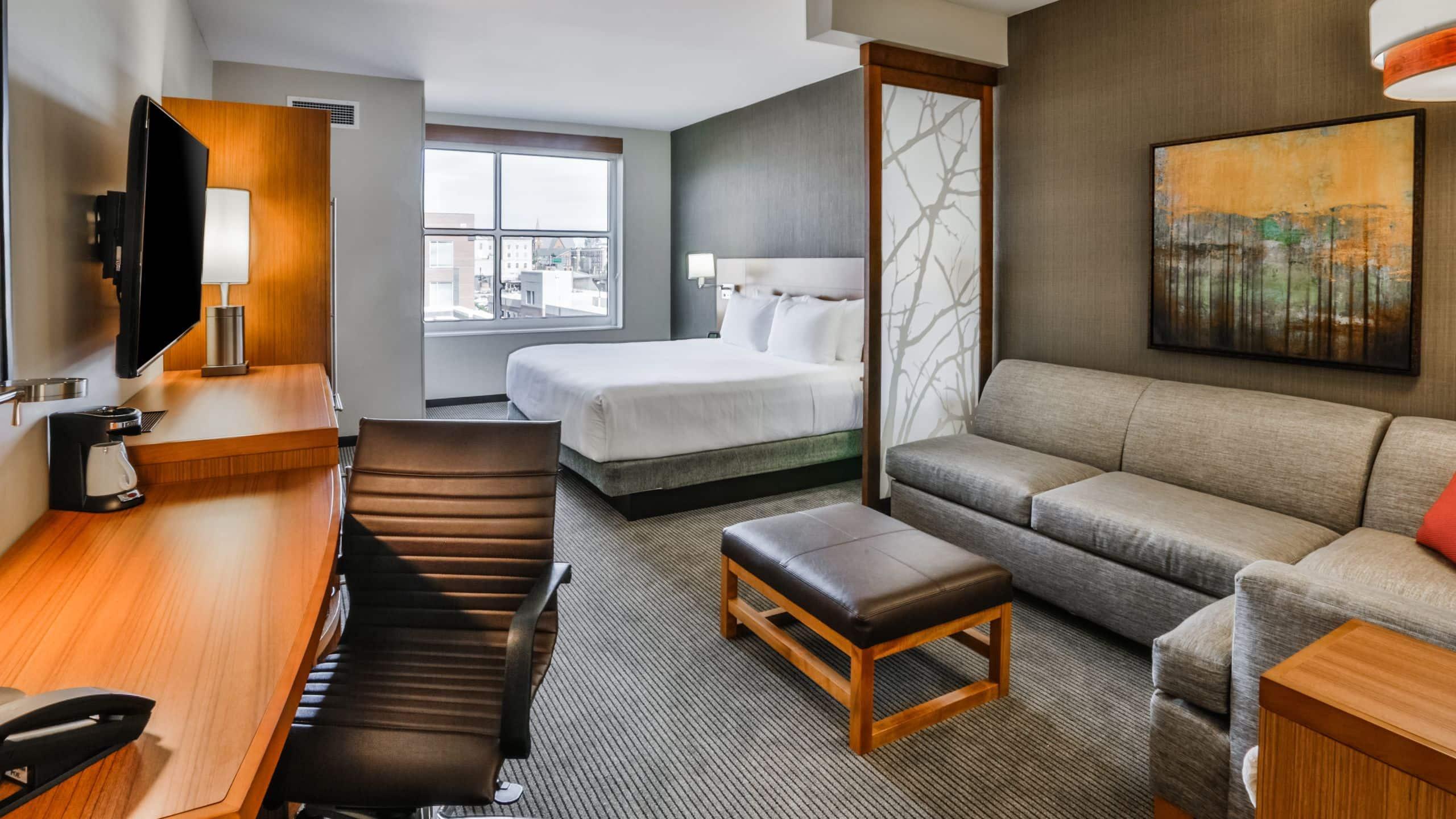 Hyatt Place Greenville Downtown Екстериор снимка