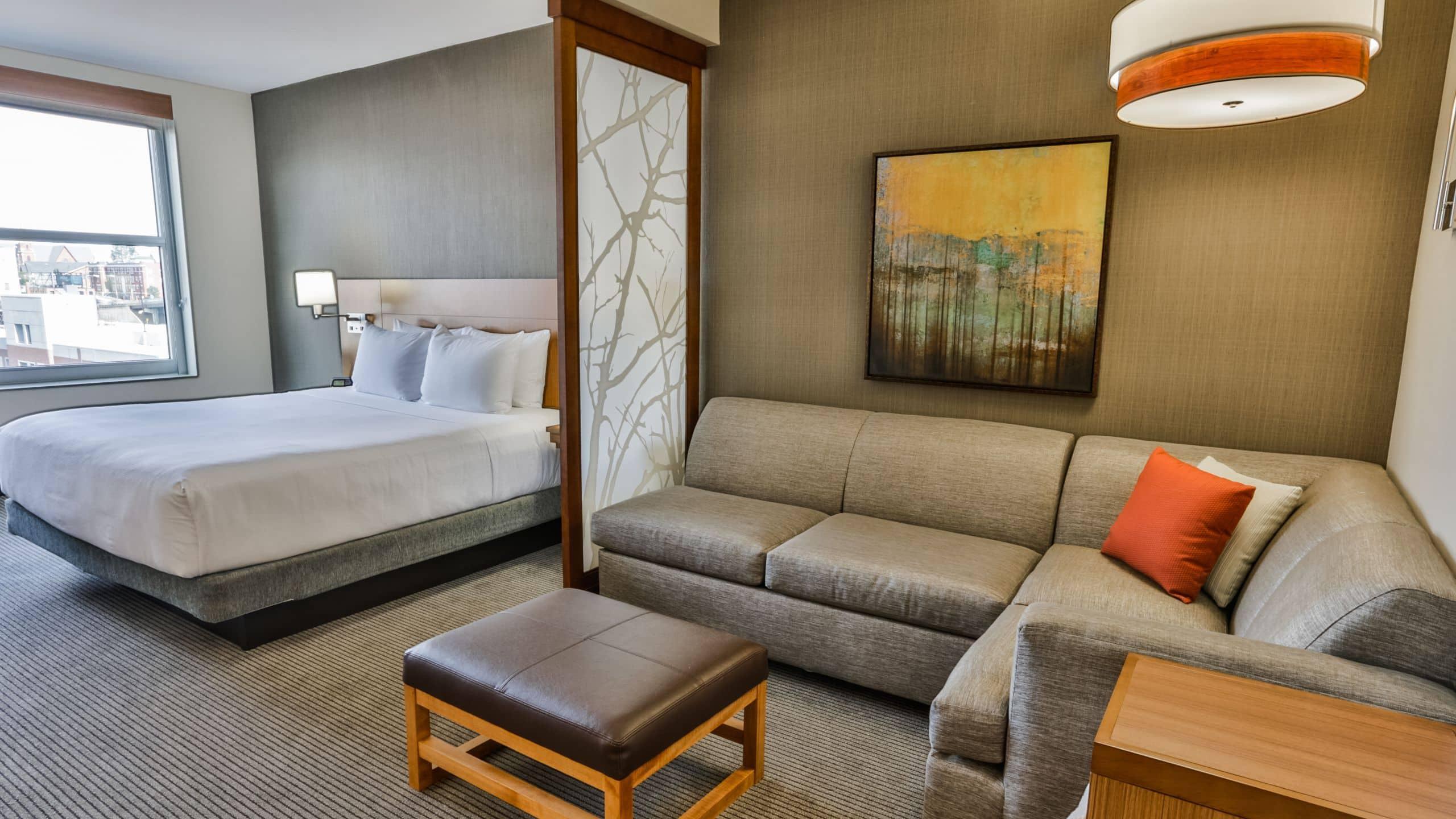 Hyatt Place Greenville Downtown Екстериор снимка