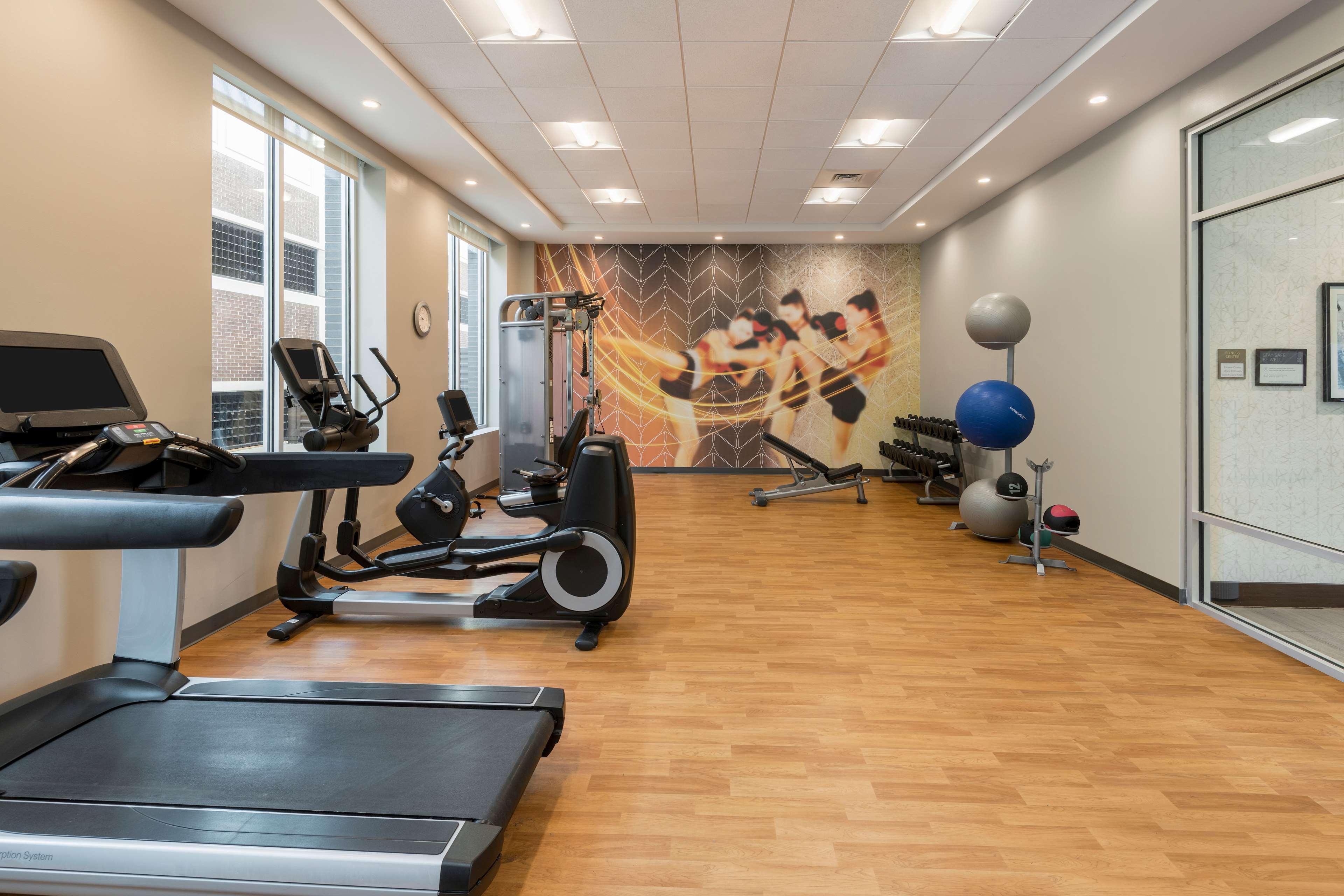 Hyatt Place Greenville Downtown Екстериор снимка
