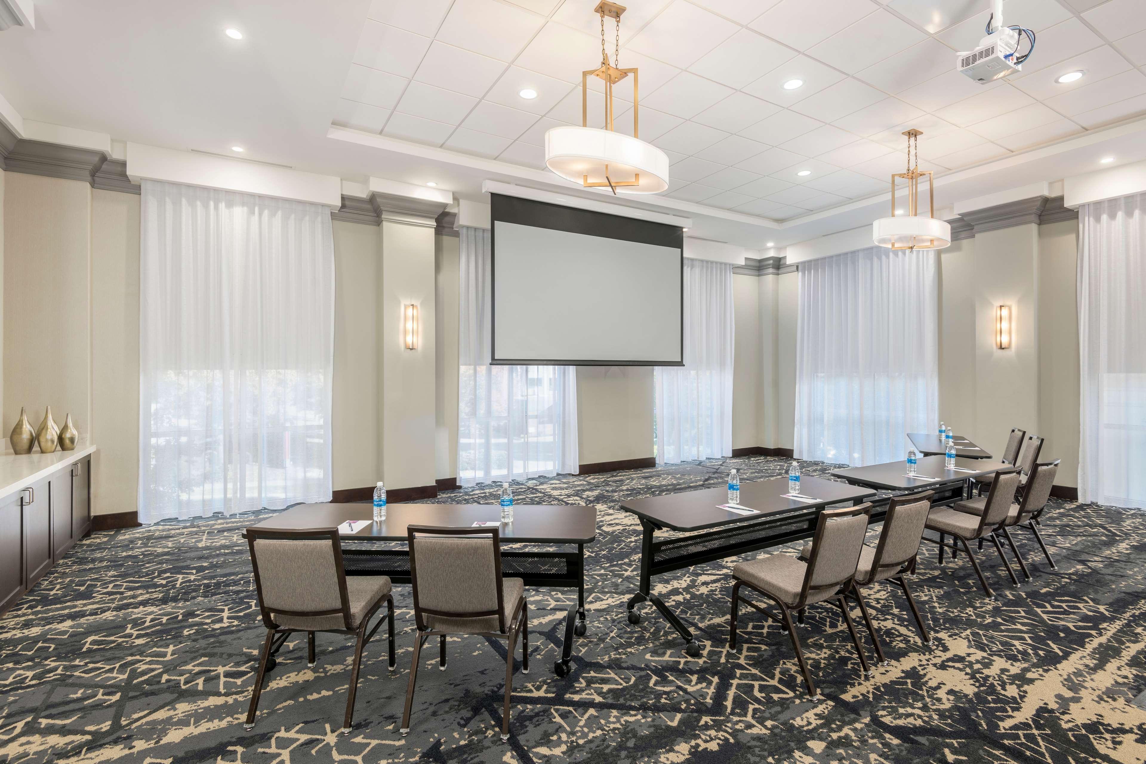 Hyatt Place Greenville Downtown Екстериор снимка