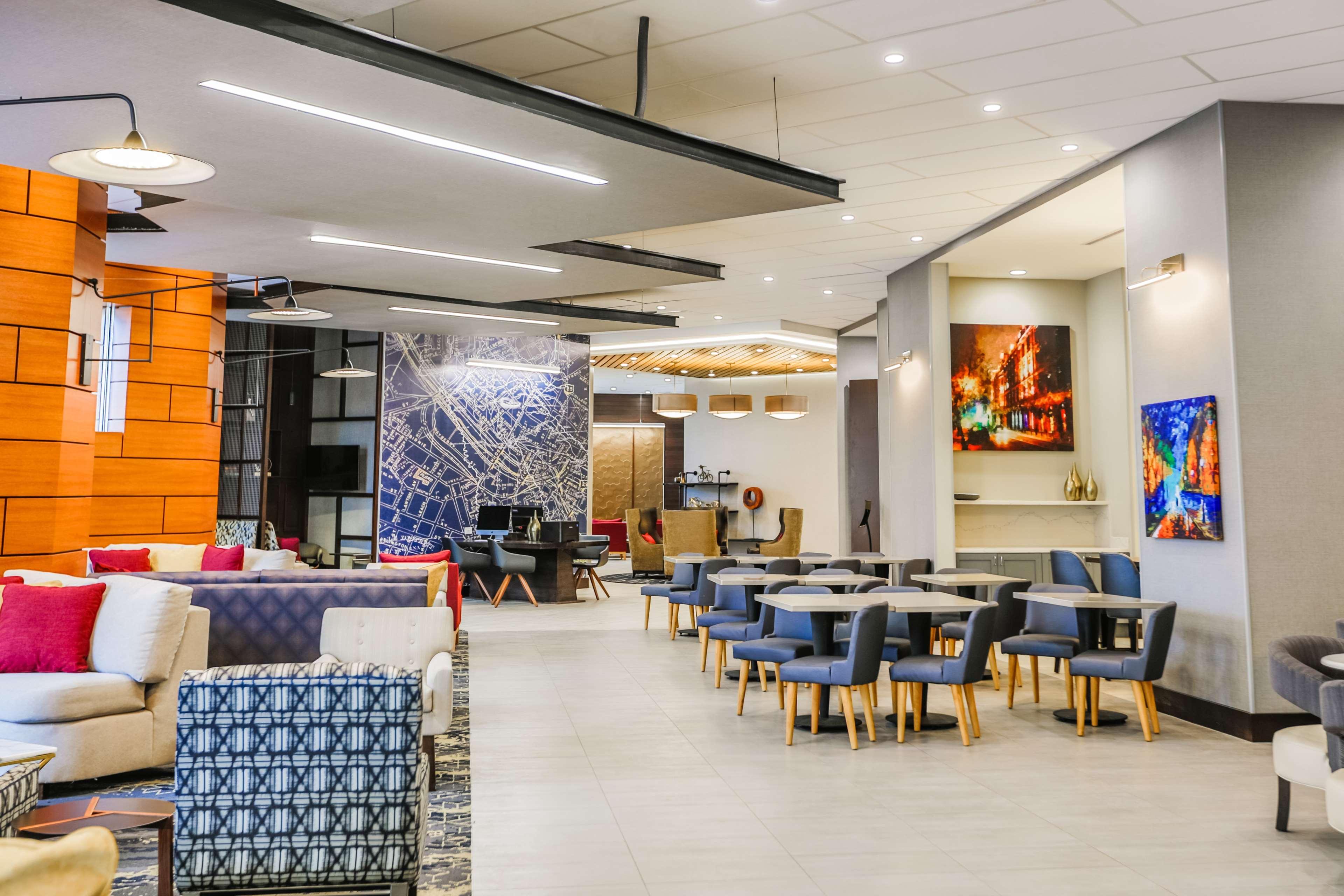 Hyatt Place Greenville Downtown Екстериор снимка
