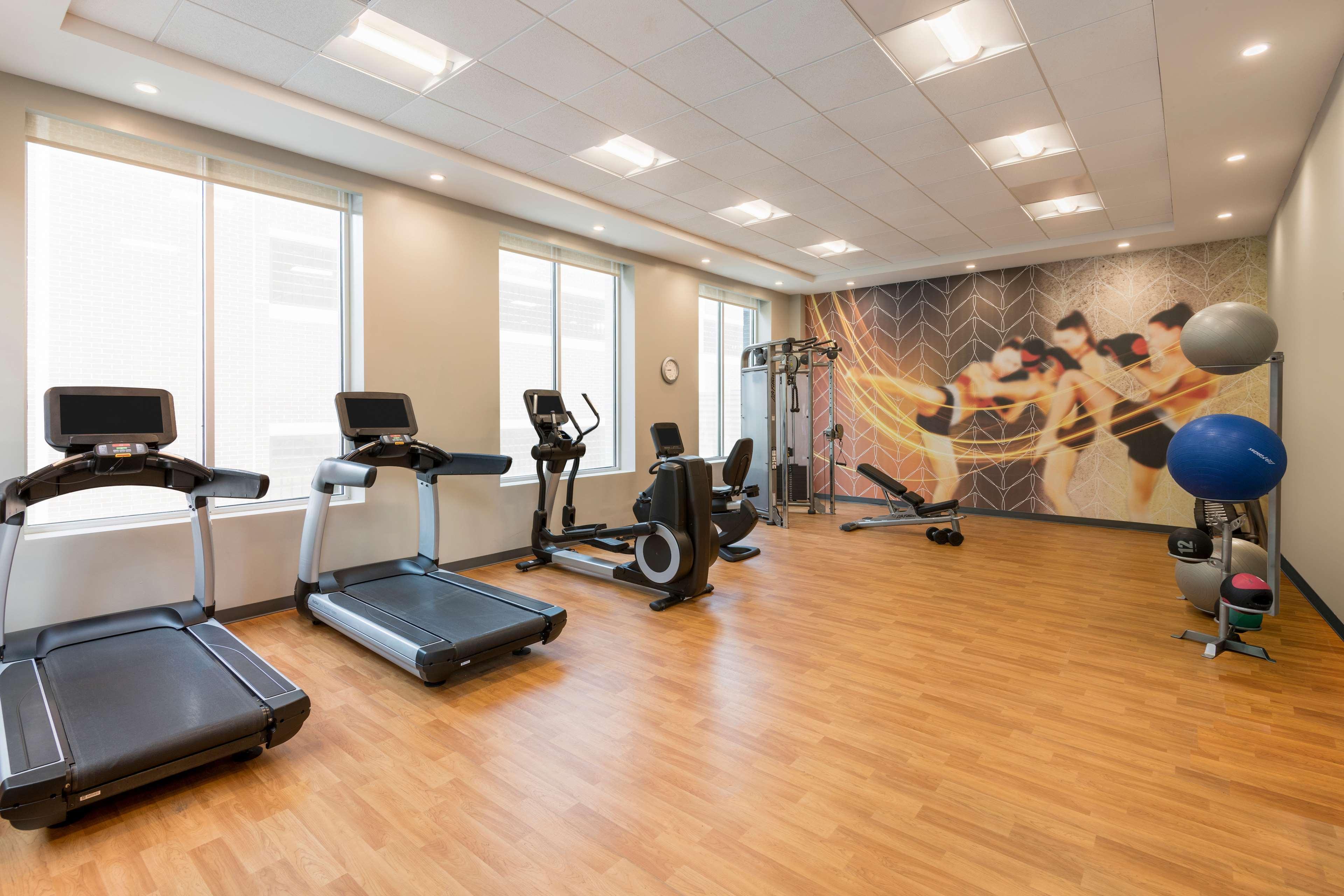 Hyatt Place Greenville Downtown Екстериор снимка