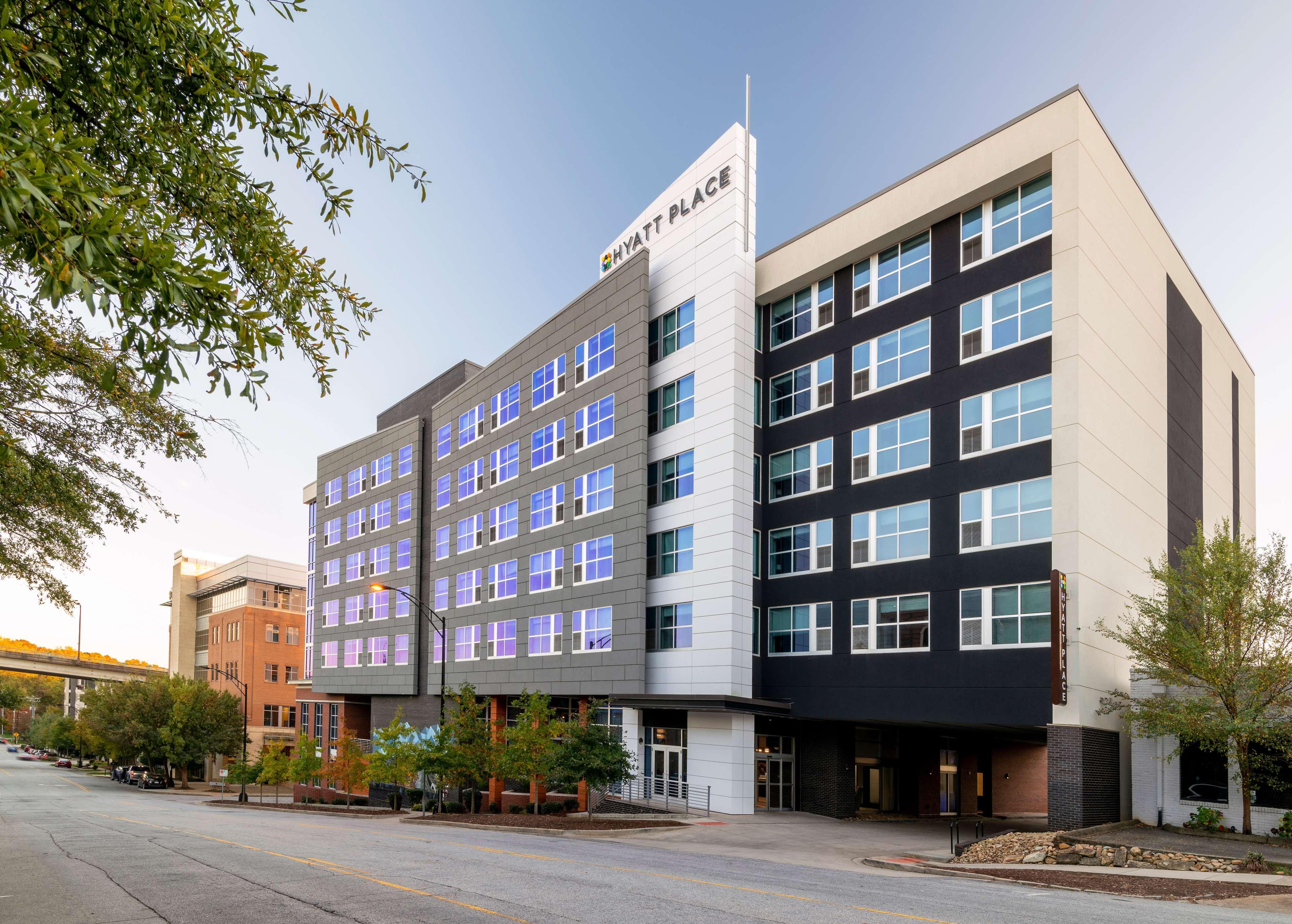 Hyatt Place Greenville Downtown Екстериор снимка
