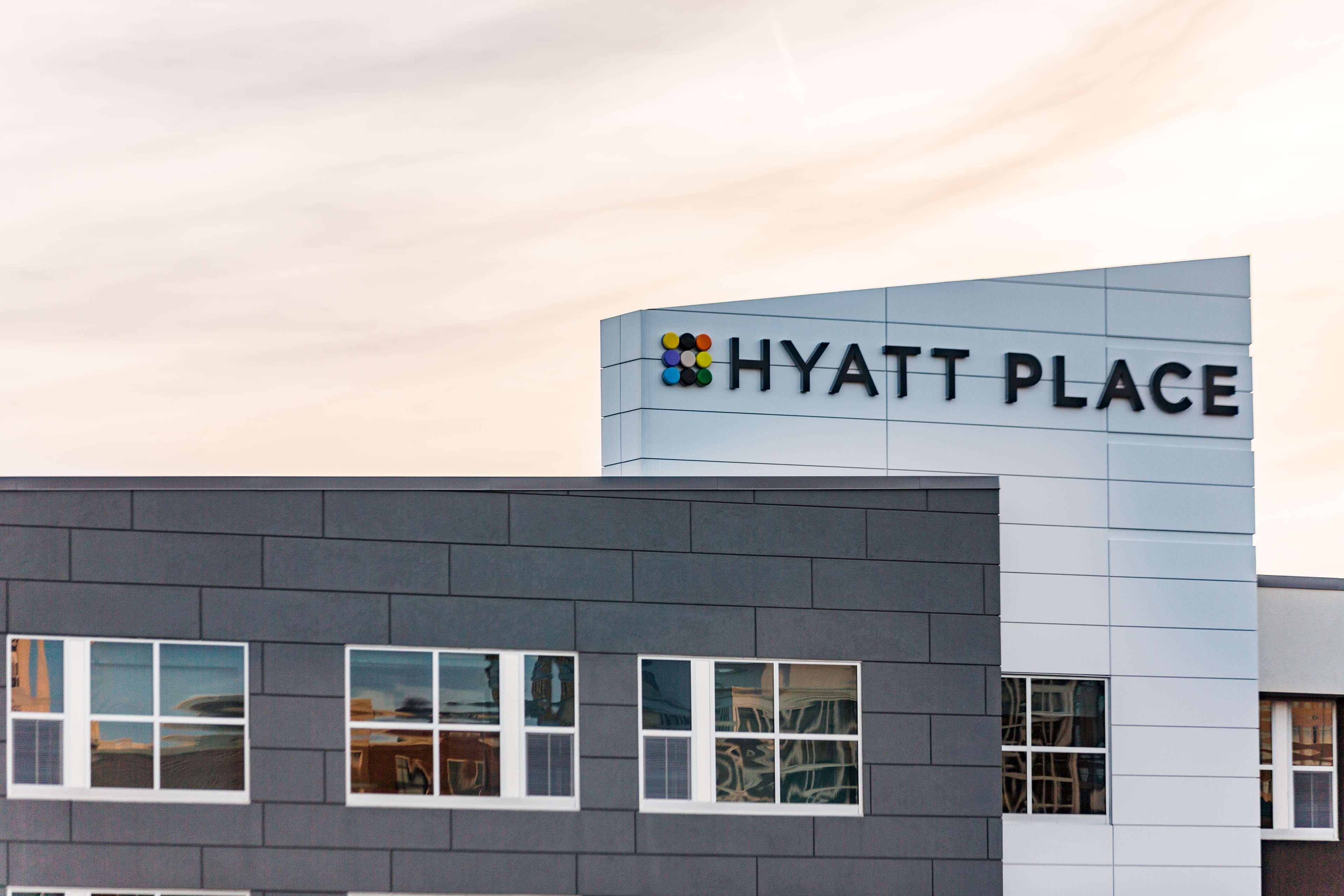 Hyatt Place Greenville Downtown Екстериор снимка