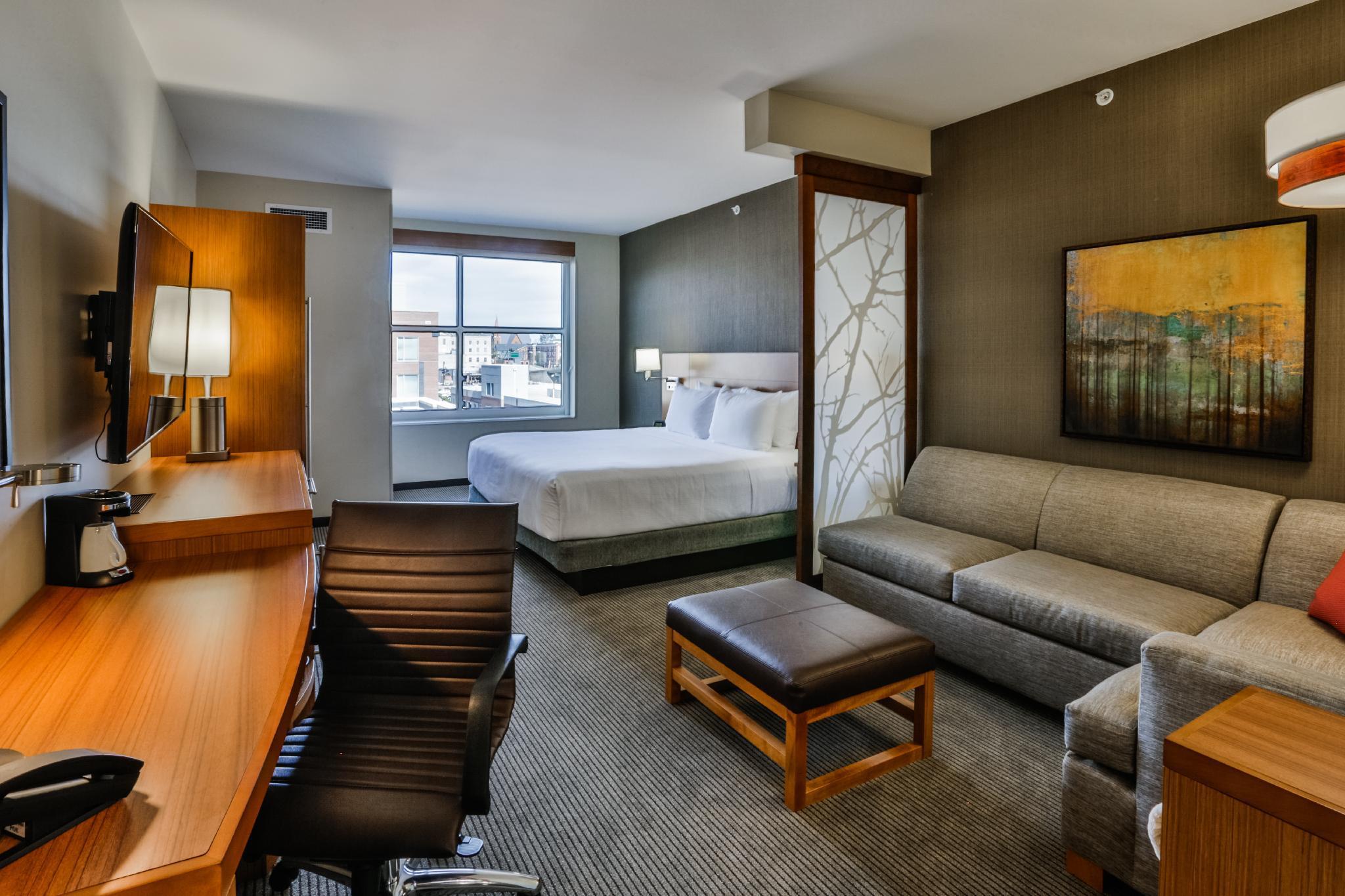 Hyatt Place Greenville Downtown Екстериор снимка