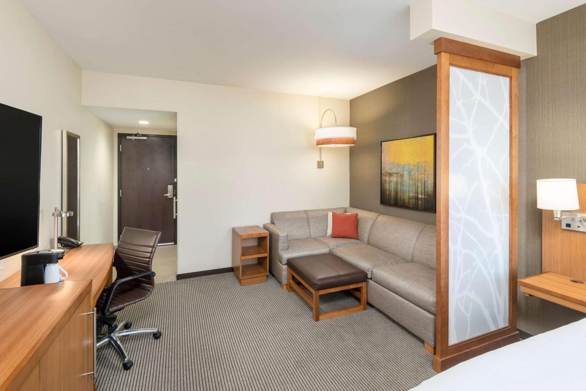 Hyatt Place Greenville Downtown Екстериор снимка