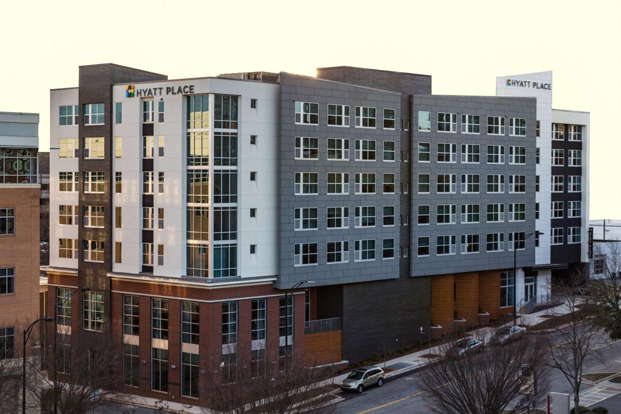 Hyatt Place Greenville Downtown Екстериор снимка